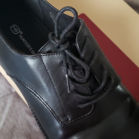 Hunter Bay Dress Shoes - Picture 7 of 8